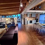 L'atelier アパート